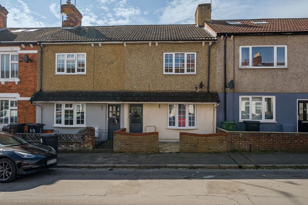 Property photo 1 of 11 12648041
