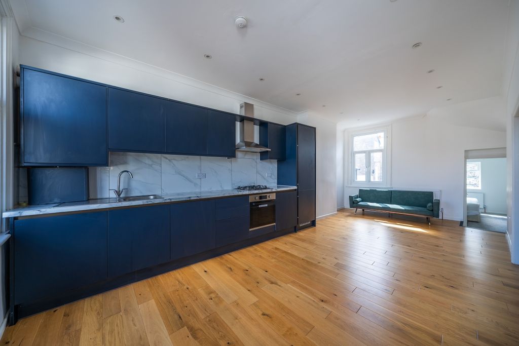 Property photo 2 of 16 2222