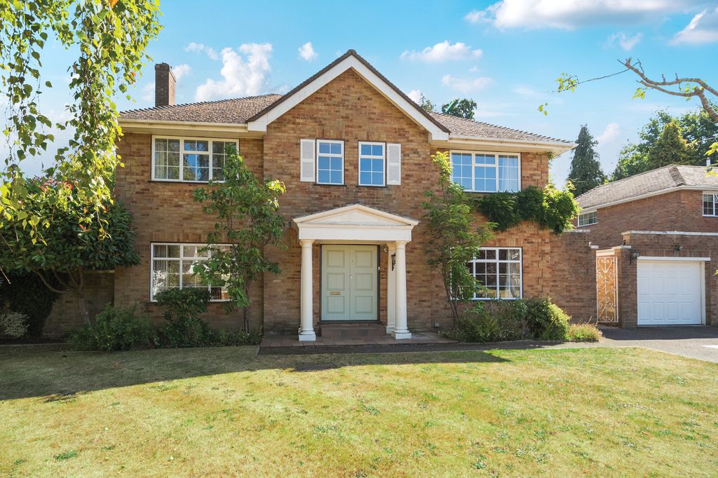 Property photo 1 of 18