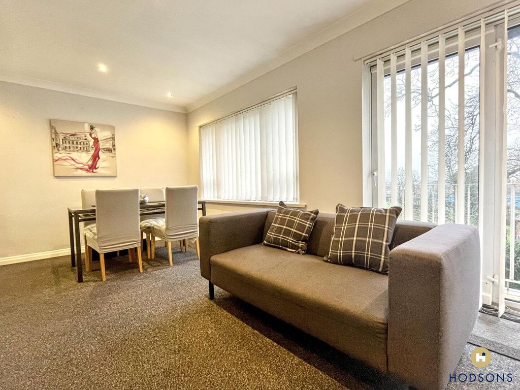 Property photo 3 of 9 Dining Room