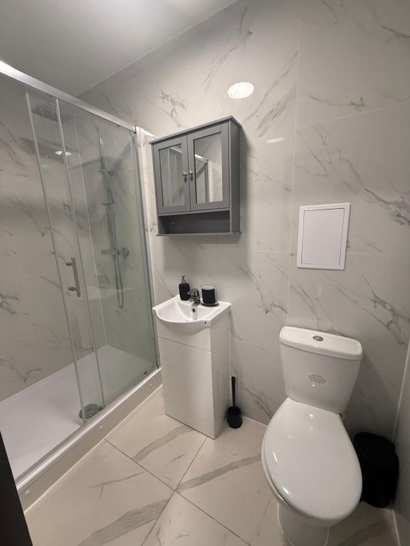 Property photo 3 of 3