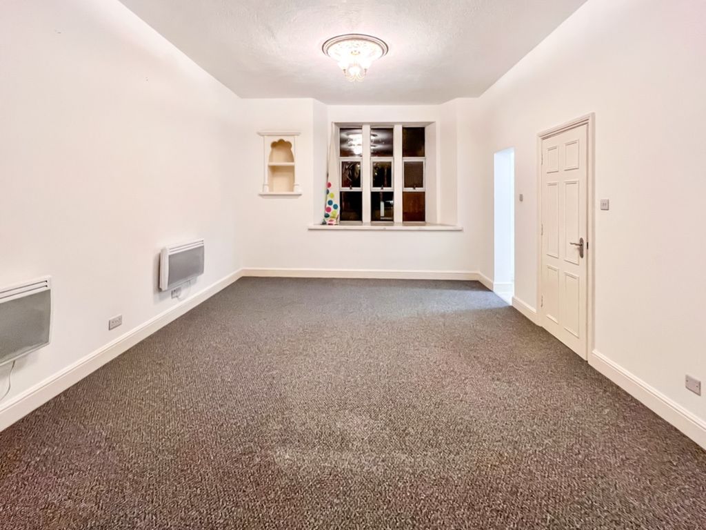 Property photo 3 of 10 4537452