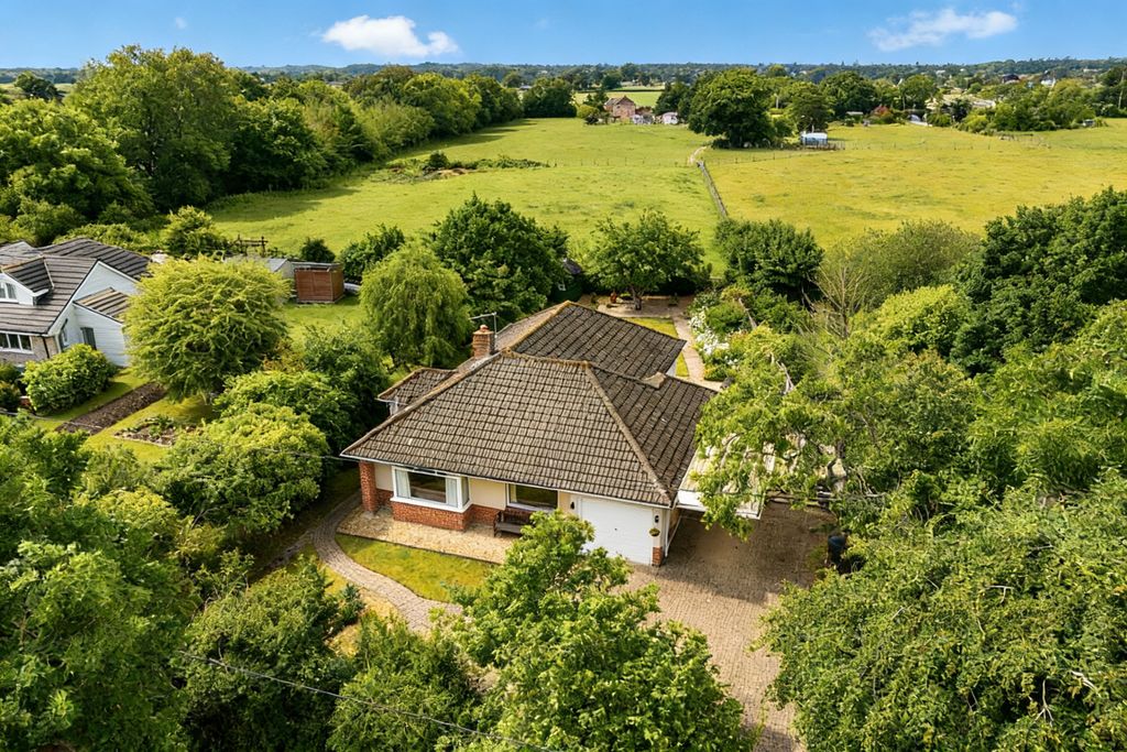 Property photo 1 of 39 Three Bedroom Bungalow In Semi Rural Location