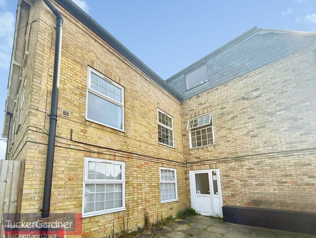 Property photo 1 of 3