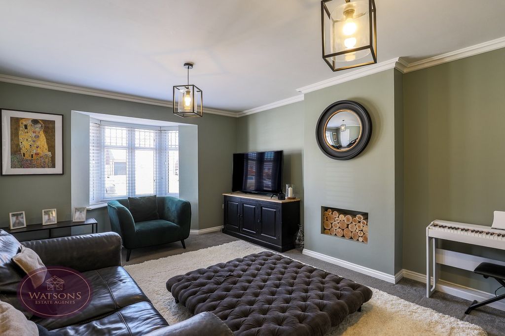 Property photo 2 of 26