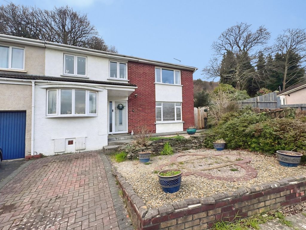 Property photo 1 of 30