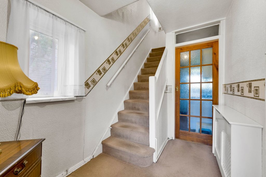Property photo 3 of 24