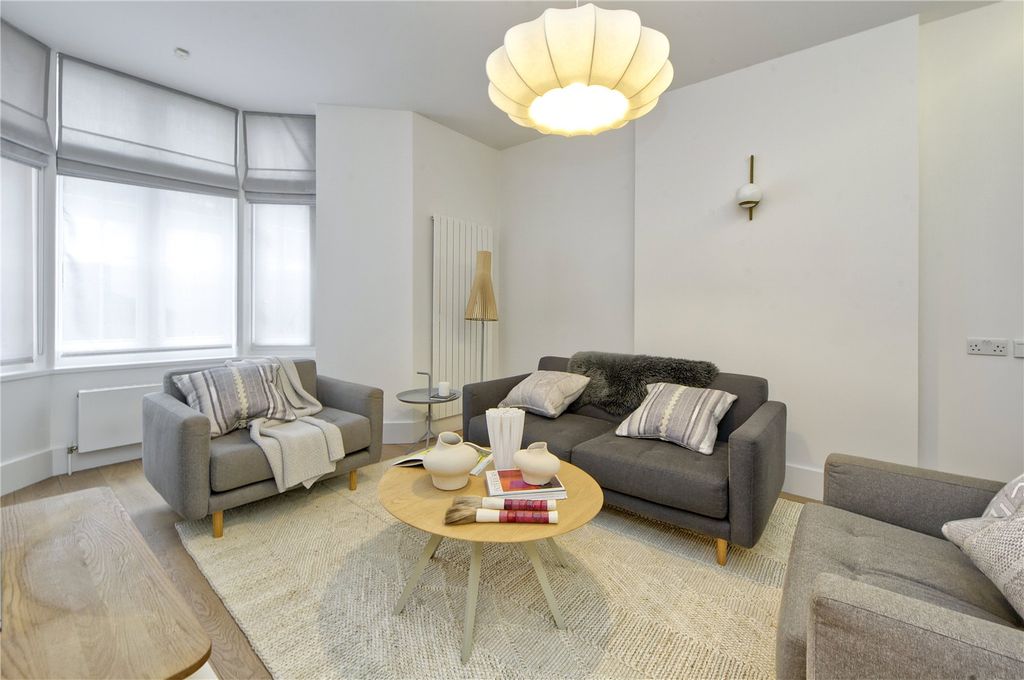 Property photo 3 of 10 Reception Room