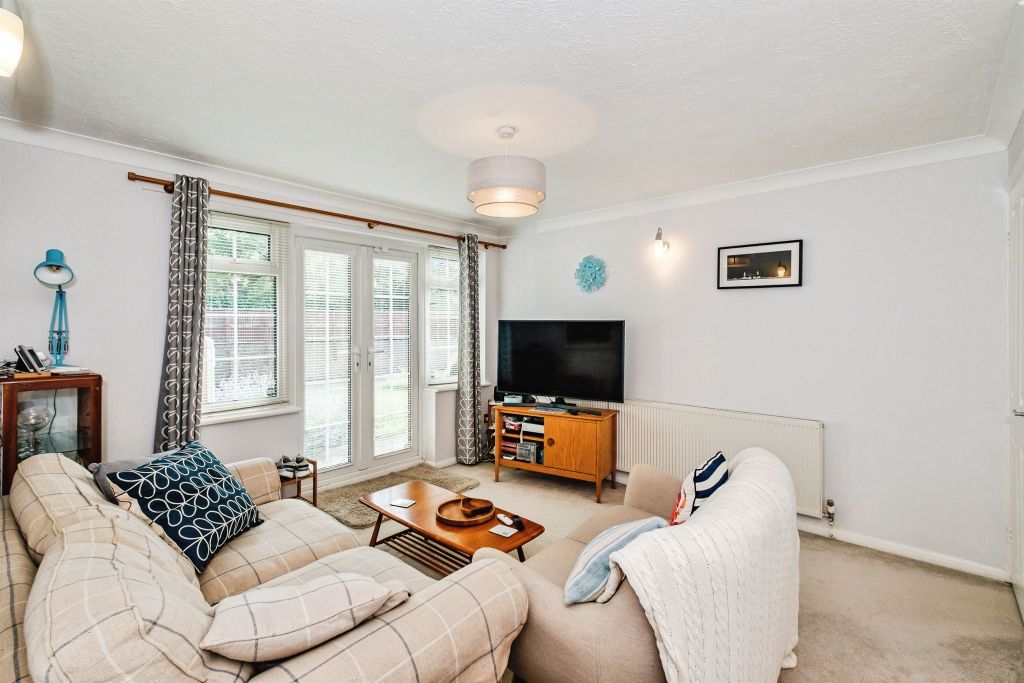 Property photo 3 of 17