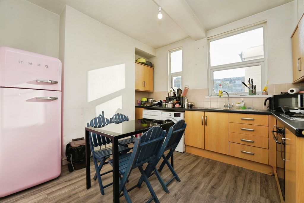 Property photo 2 of 12 Photo