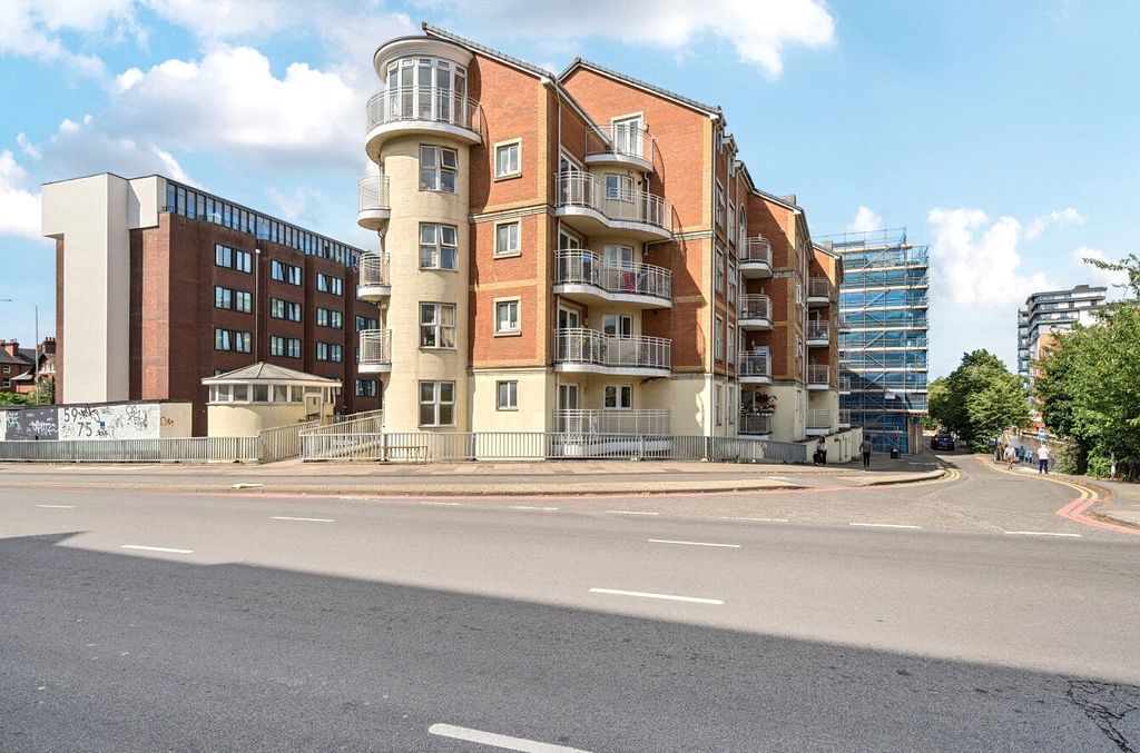 Property photo 1 of 11 Picture No. 08