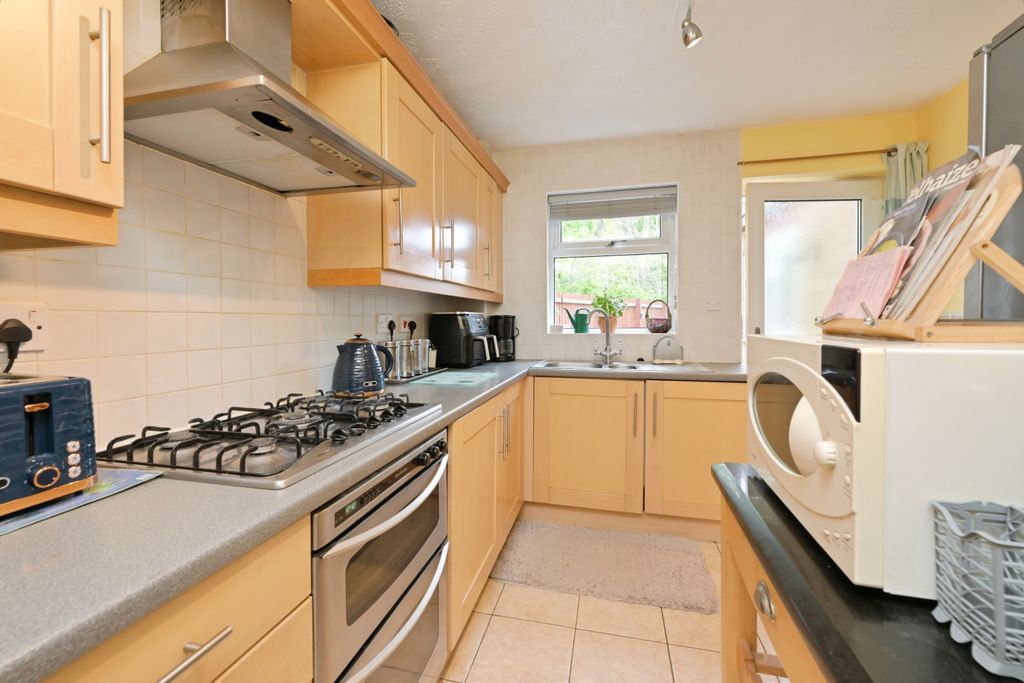 Property photo 2 of 19