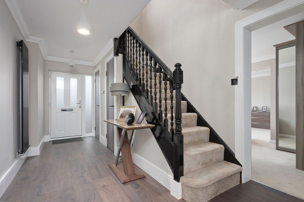 Property photo 2 of 36