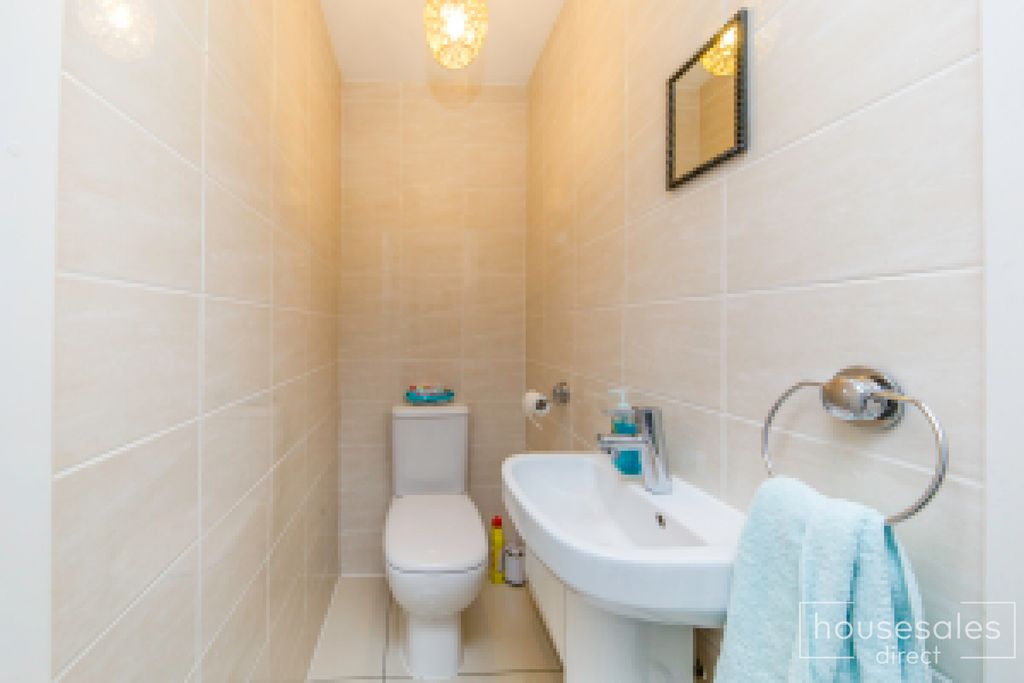 Property photo 3 of 18