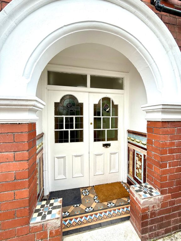 Property photo 3 of 20