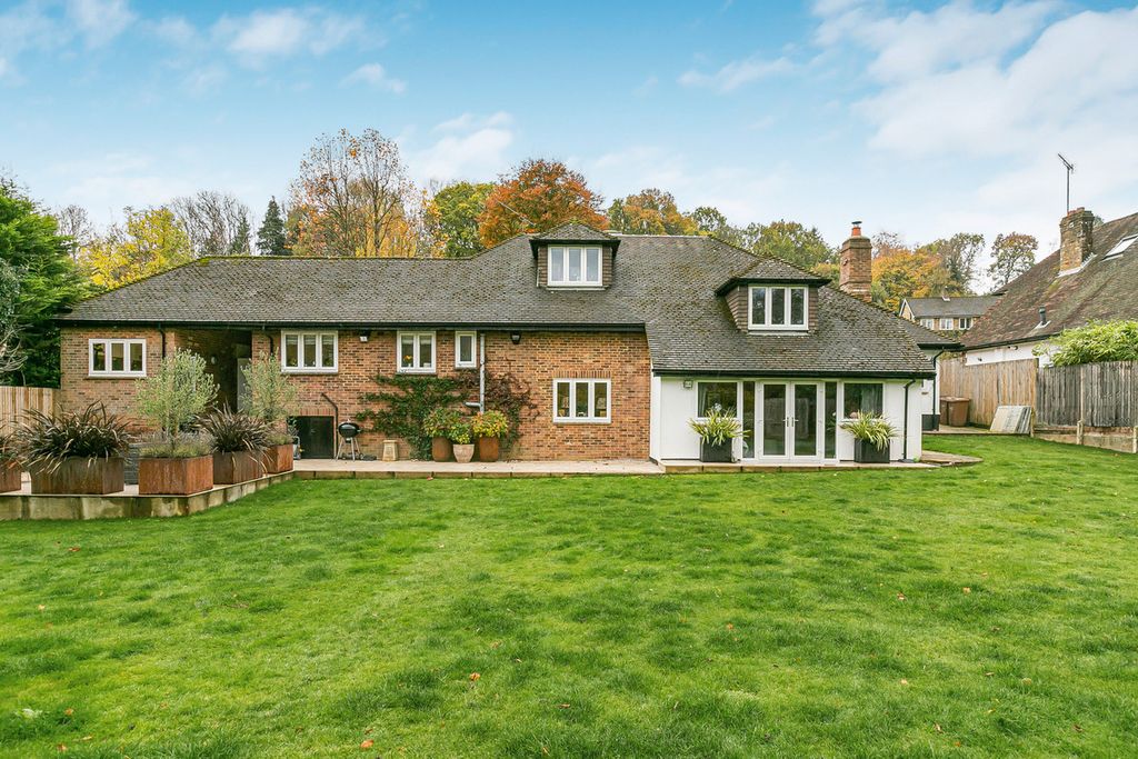 Property photo 1 of 43