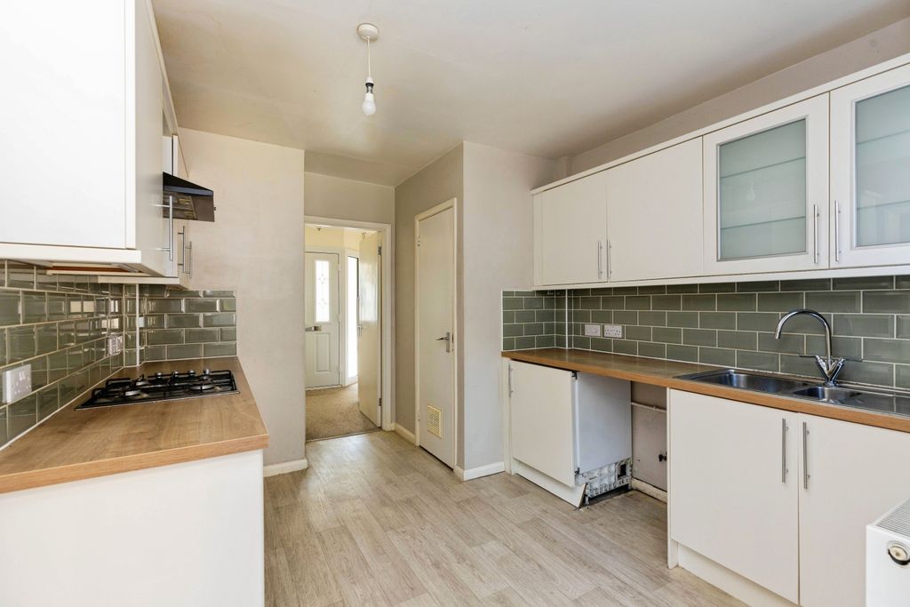 Property photo 3 of 17 Img_5291