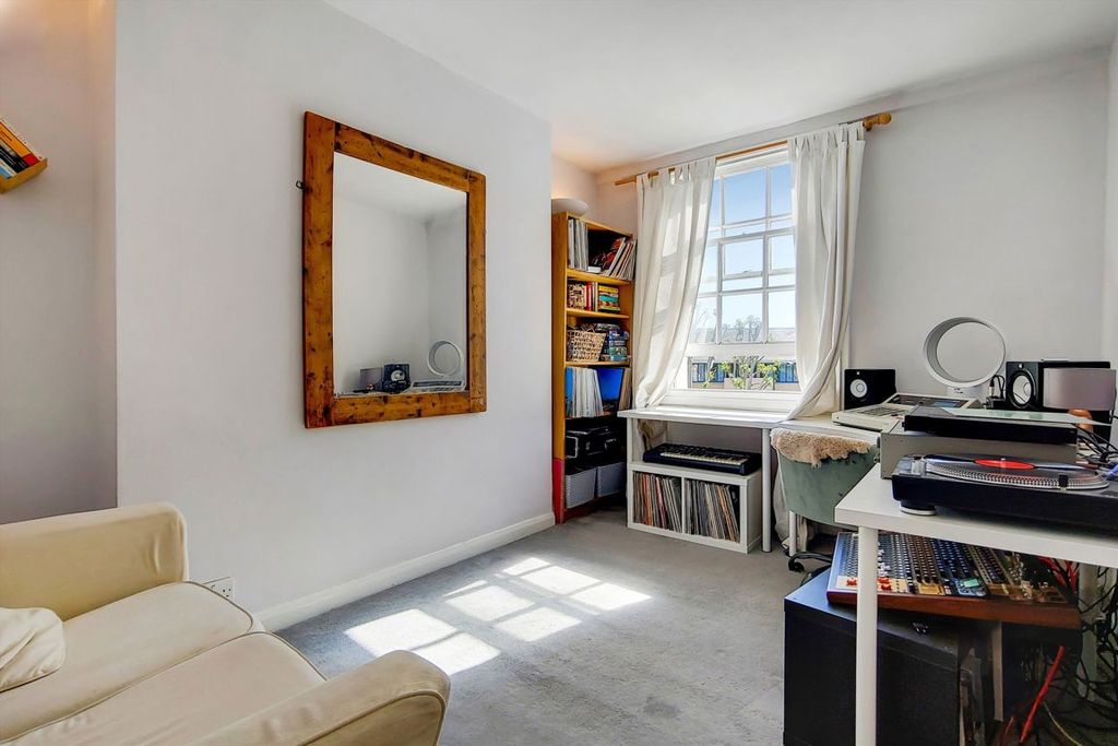Property photo 2 of 4