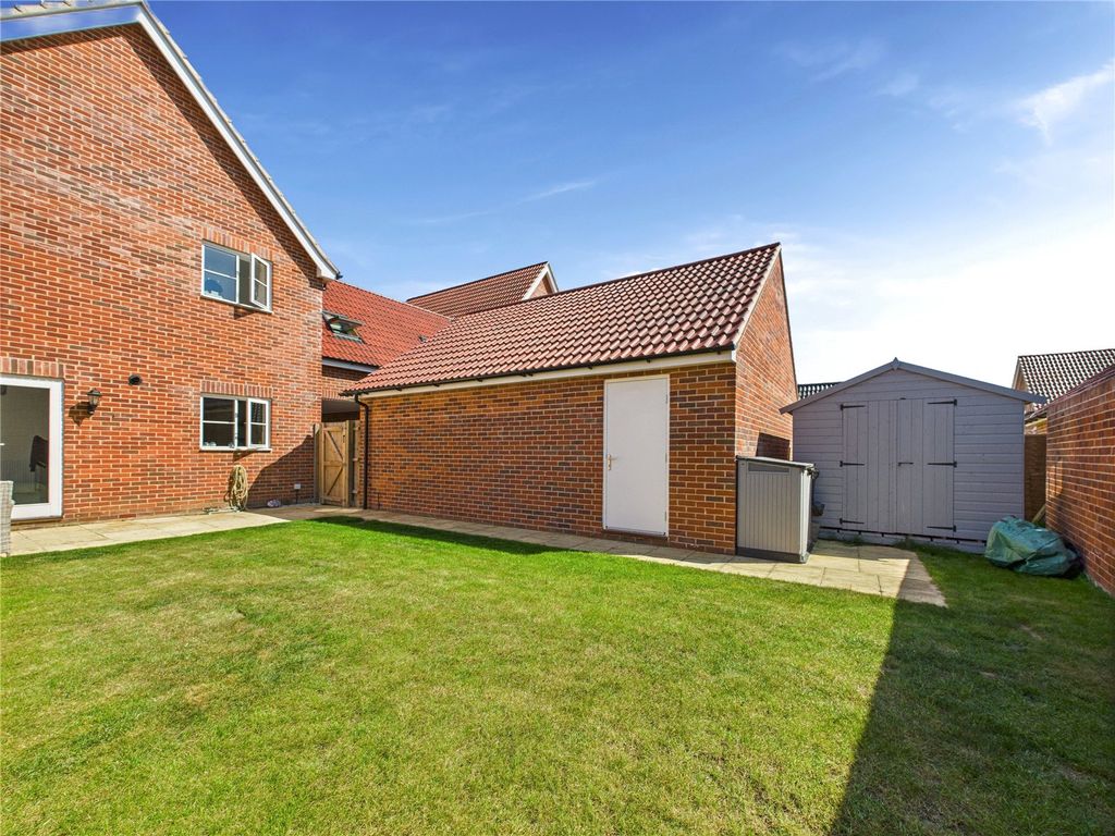 Property photo 3 of 23 Picture No. 08