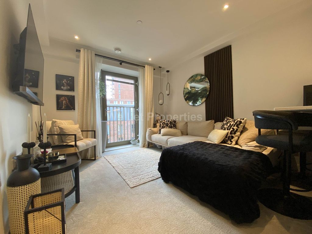 Property photo 1 of 30