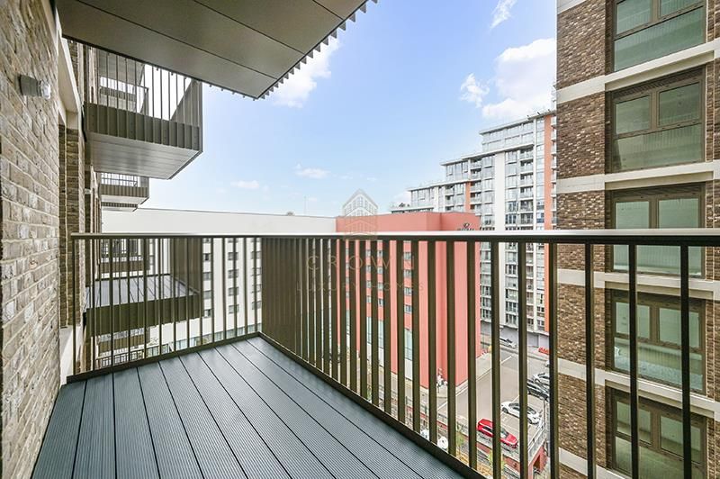 Property photo 2 of 21 Halcyon House, 906- (6).Jpg