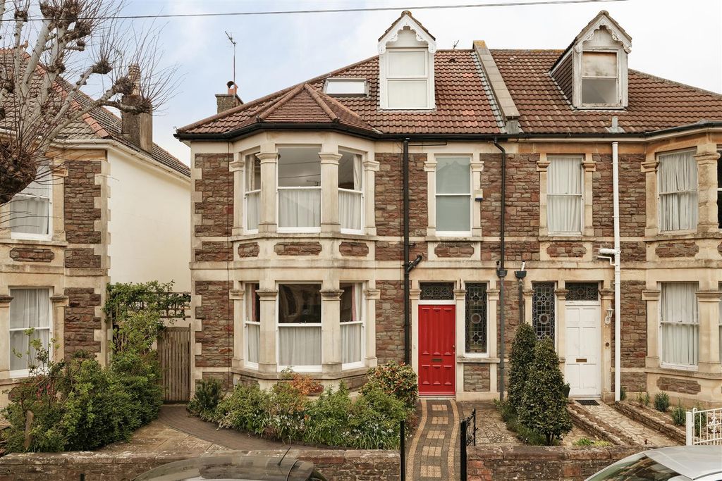 Property photo 1 of 42 1.Jpg