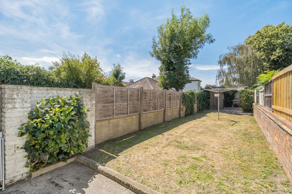 Property photo 2 of 19 1486744-11-6A4bae...