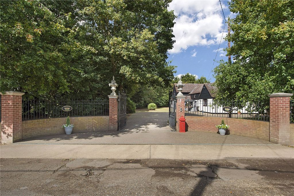 Property photo 3 of 40 Picture No. 08