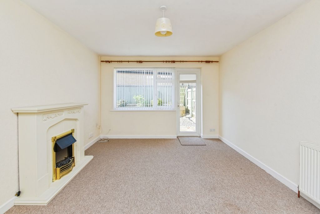 Property photo 2 of 16 Photo