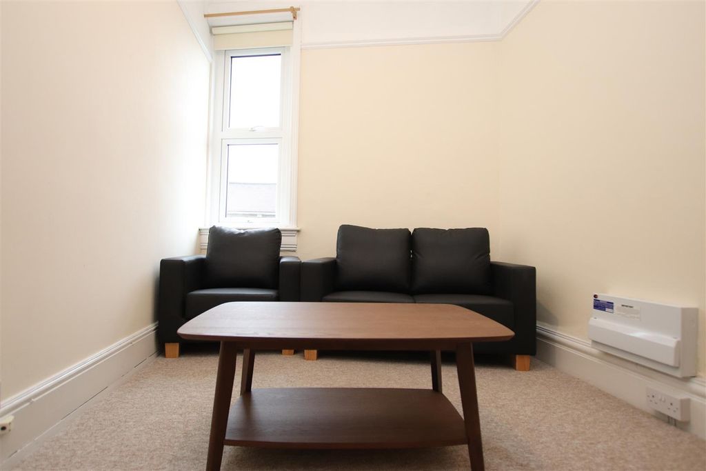 Property photo 2 of 8 Living Room