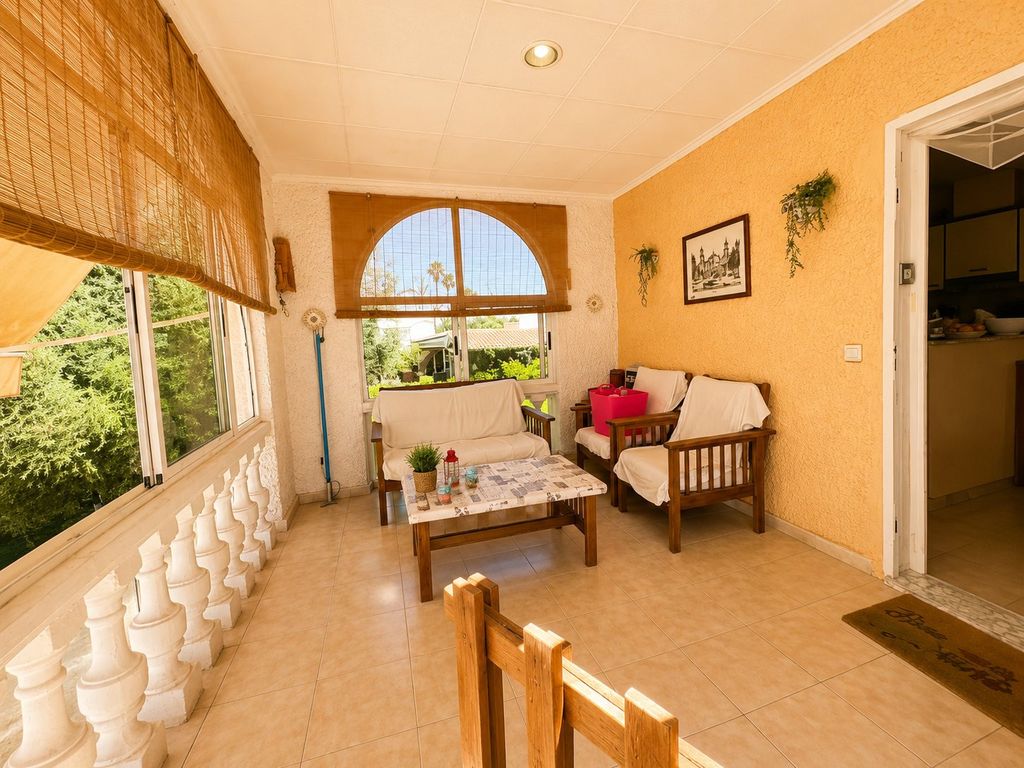 Property photo 3 of 34