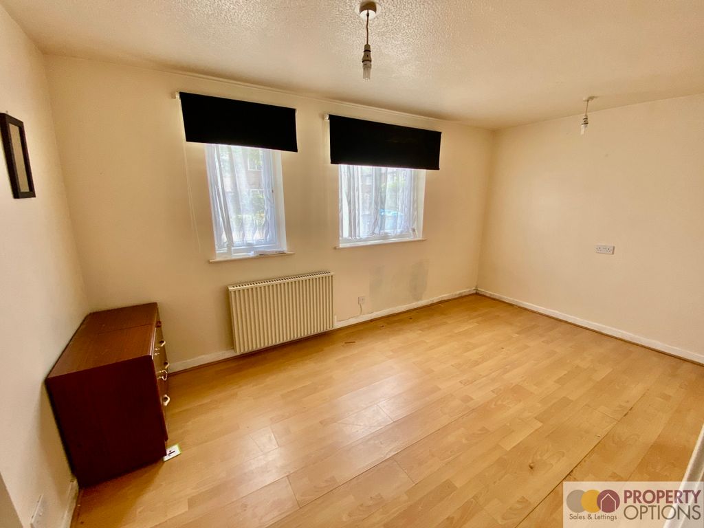 Property photo 2 of 9 Image 3