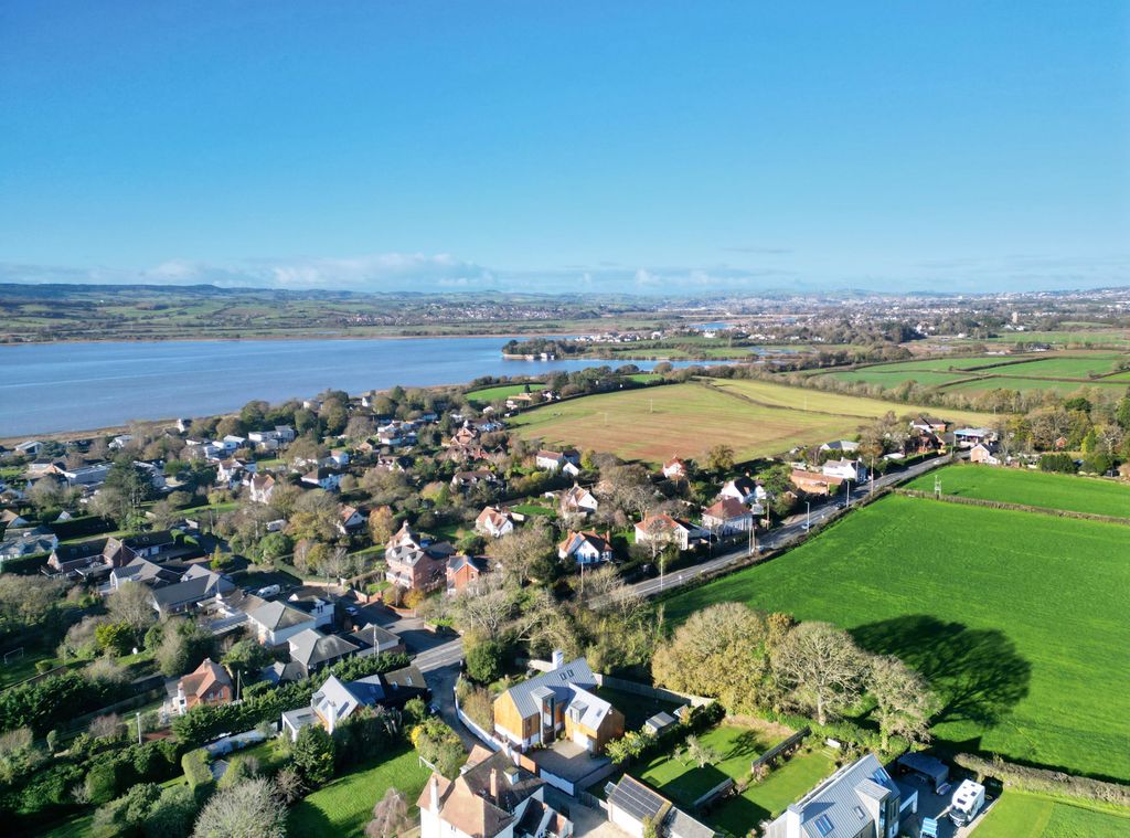 Property photo 2 of 22 Image