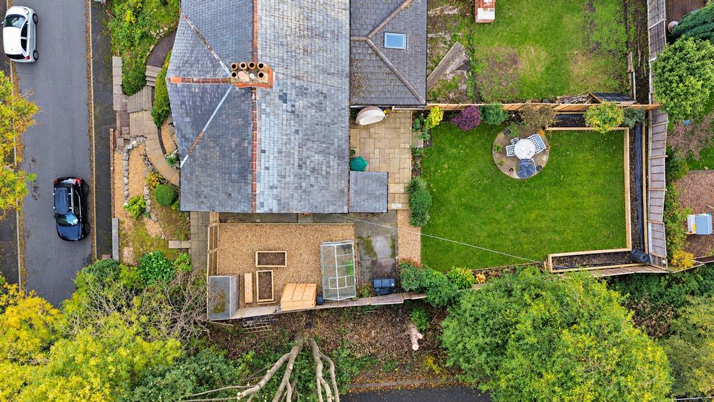 Property photo 3 of 38