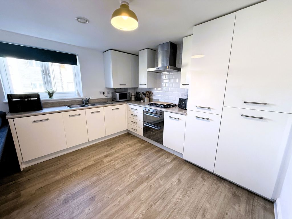 Property photo 3 of 9 Img3408