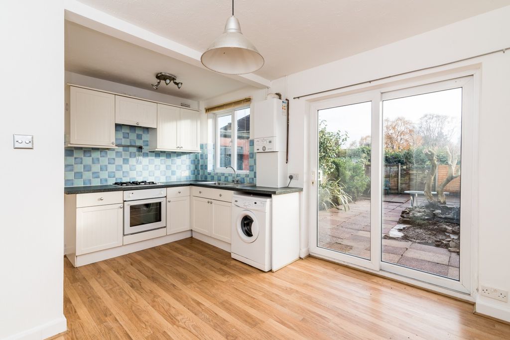 Property photo 2 of 13