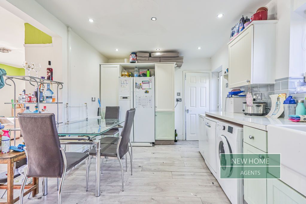 Property photo 3 of 24 Photo 4