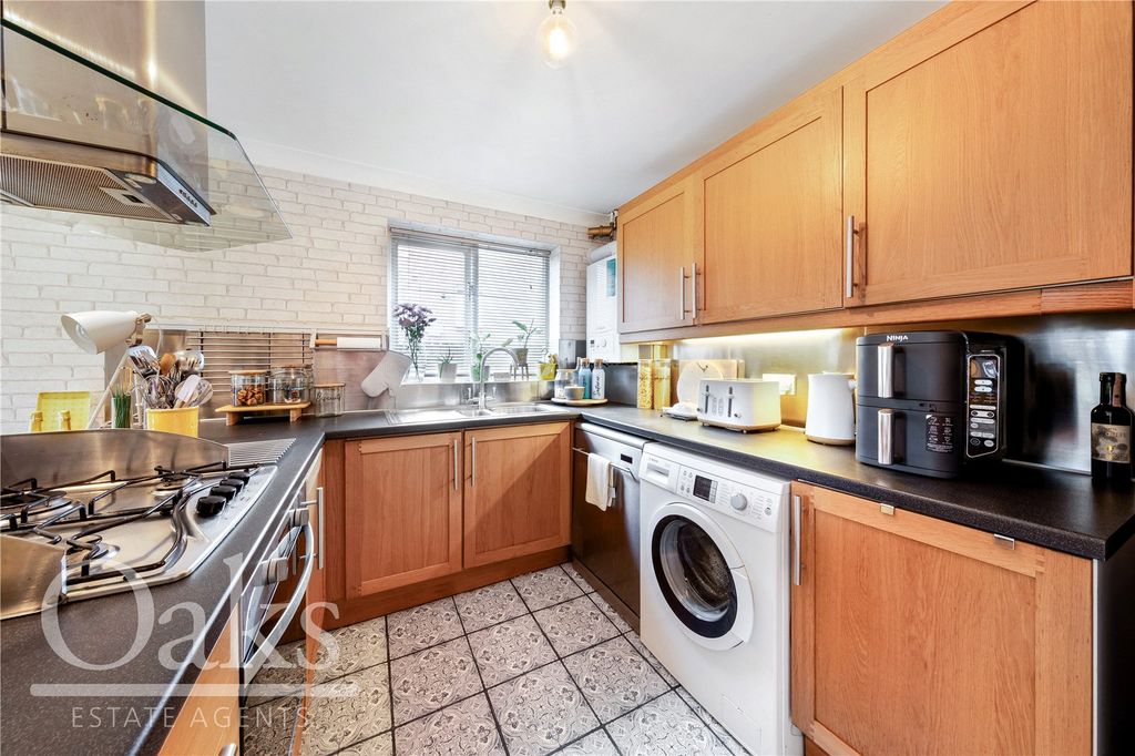 Property photo 3 of 8 Picture No. 05