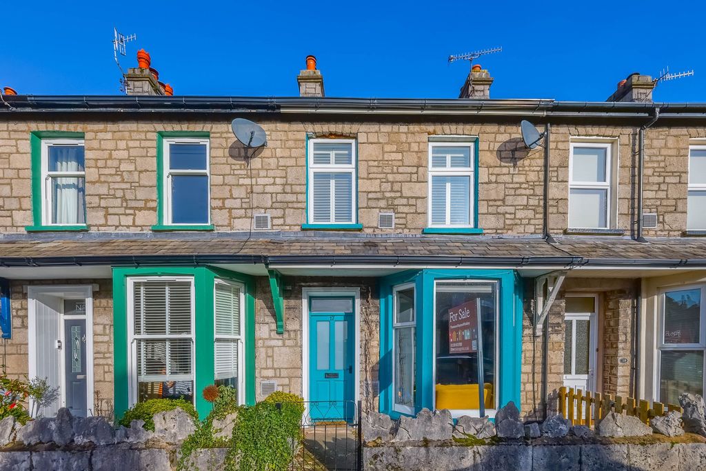 Property photo 1 of 23