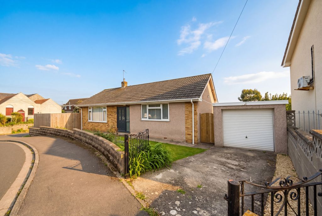 Property photo 1 of 19 2 Bed Detached Bungalow For Sale