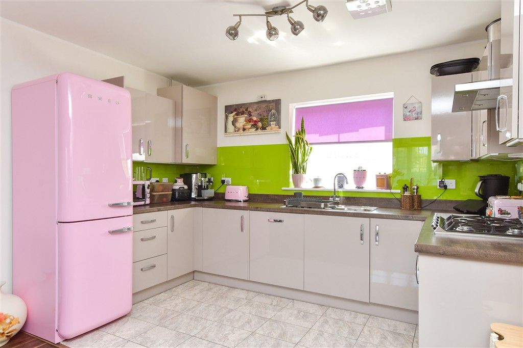 Property photo 2 of 13 Kitchen