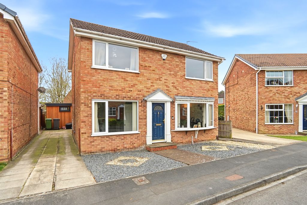 Property photo 1 of 29 Thegallops002