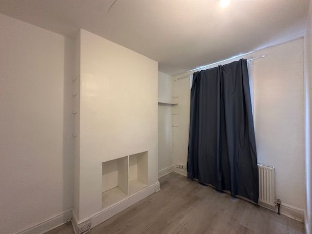 Property photo 2 of 14 Image