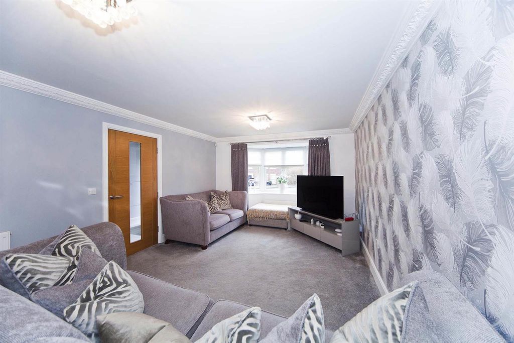 Property photo 2 of 35