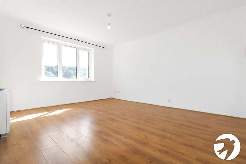 Property photo 3 of 8 Picture No. 07