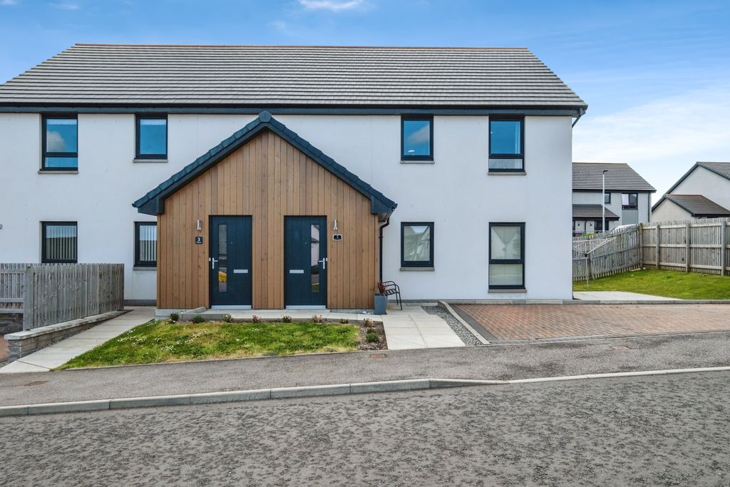 Property photo 1 of 16 Front