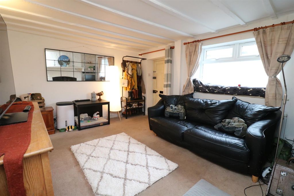 Property photo 3 of 17 Img_6835.Jpg