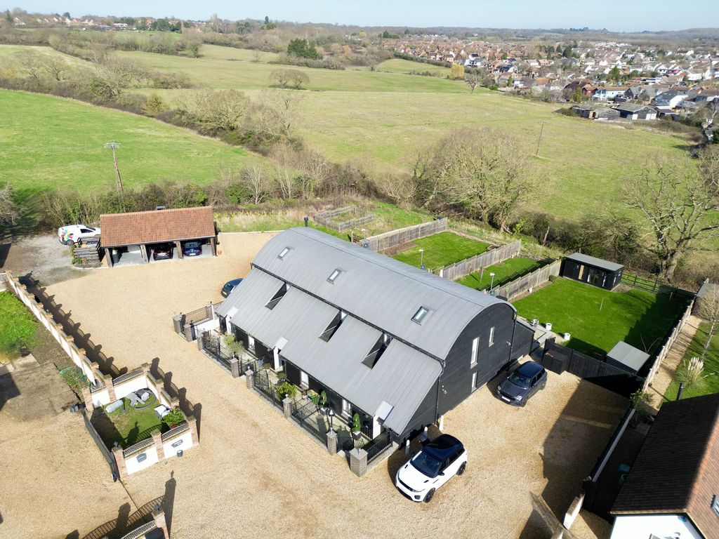 Property photo 1 of 28