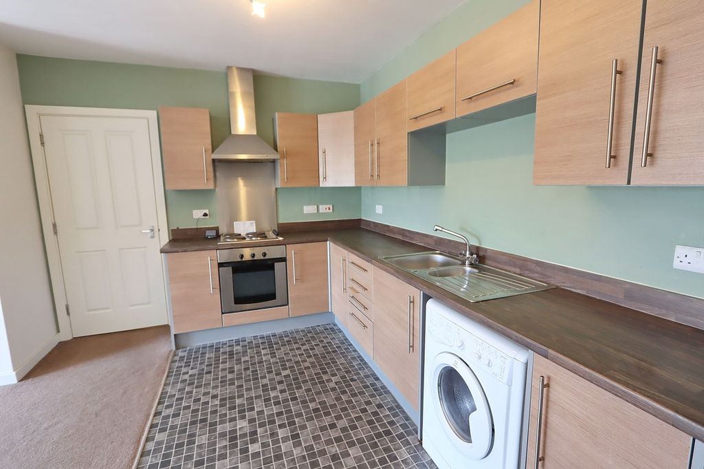 Property photo 3 of 10