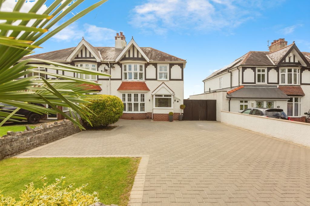 Property photo 1 of 31